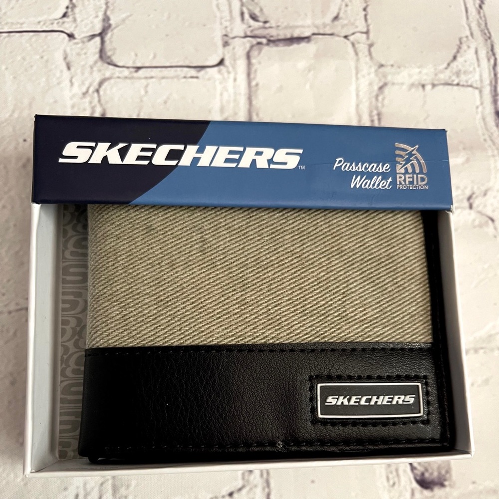 Skechers wallet
